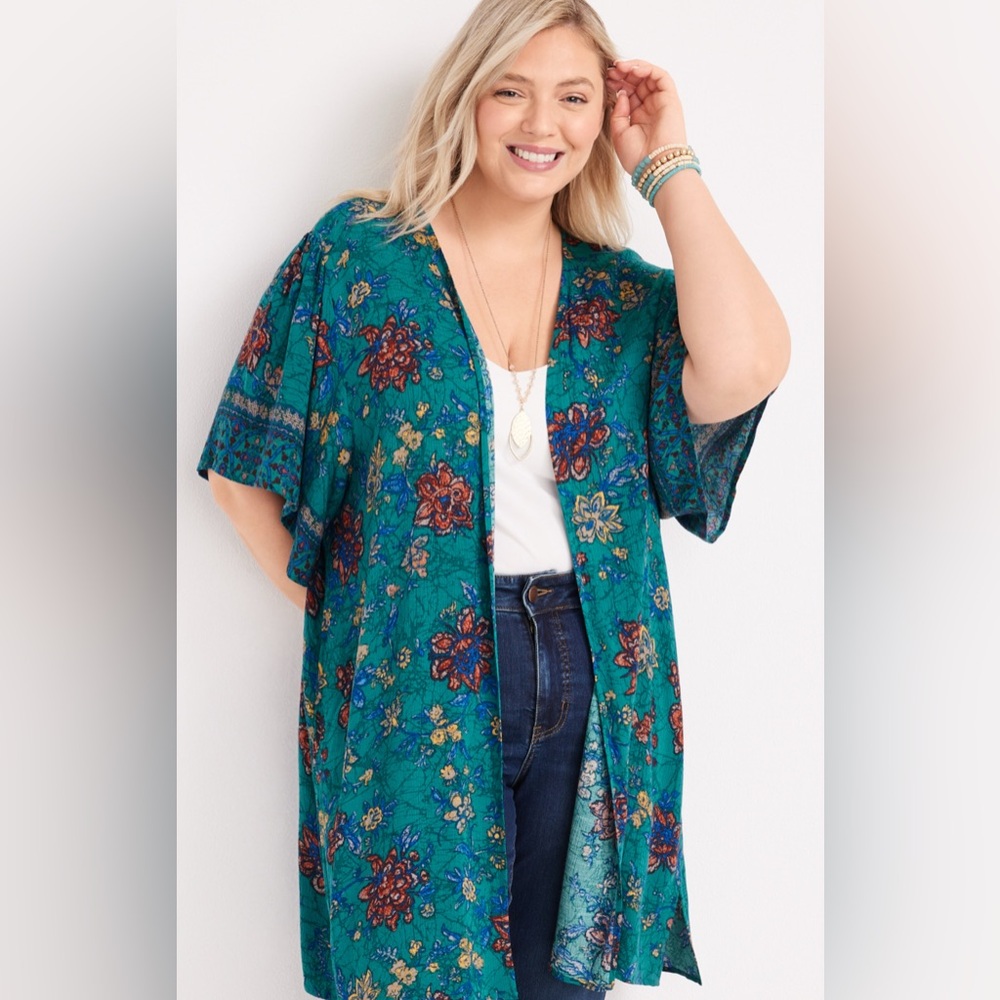 Maurice’s teal boho floral kimono size small